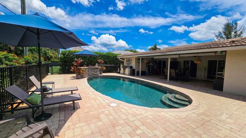 4 bedroom Single Family Residence at 244 Walton-Heath Drive, City Of Atlantis, Atlantis — photo 5