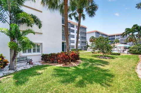 2829 Florida Boulevard #101, Delray Beach FL - photo 22 of 35