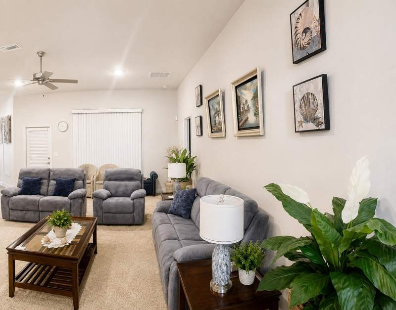4 bedroom Single Family Residence at 6439 NW Polly Court, Port St Lucie Section 48 1st Replat, Port St. Lucie — photo 4