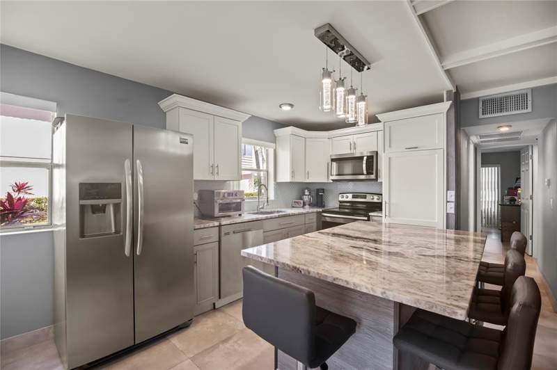 2 bedroom Condominium at 352 Saxony Trail #352, Kings Point Saxony Condos, Delray Beach — photo 3