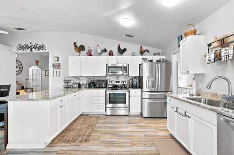482 SE Galleon Lane, Port St. Lucie FL - photo 11 of 50