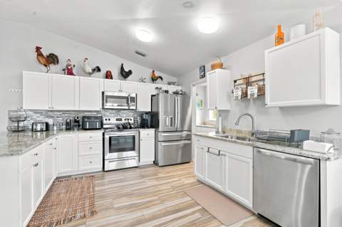 482 SE Galleon Lane, Port St. Lucie FL - photo 12 of 50