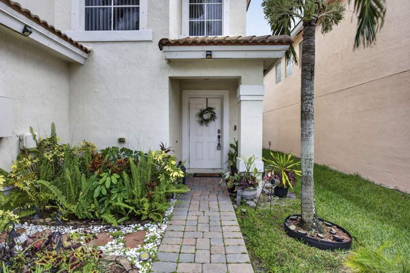 3 bedroom Single Family Residence at 6021 Adriatic Way, Waterways Taheri Pud, West Palm Beach — photo 5