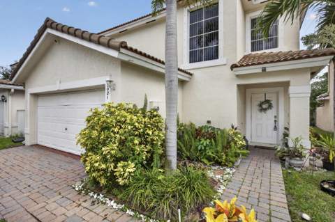 6021 Adriatic Way, West Palm Beach FL - photo 6 of 51