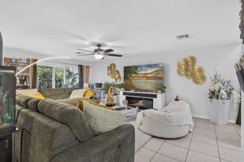 6021 Adriatic Way, West Palm Beach FL - photo 16 of 51