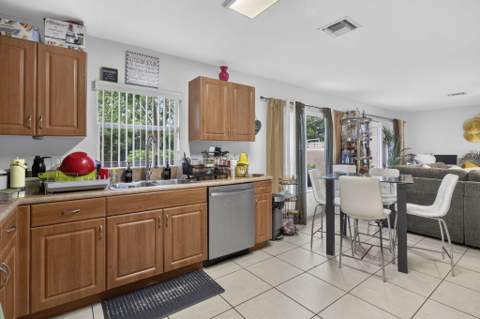 6021 Adriatic Way, West Palm Beach FL - photo 20 of 51
