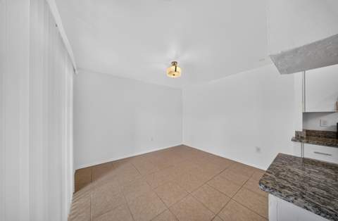 2811 Stoneway Lane #A, Fort Pierce FL - photo 6 of 37