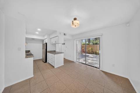 2811 Stoneway Lane #A, Fort Pierce FL - photo 10 of 37