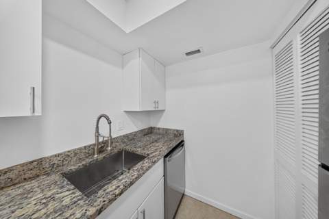 2811 Stoneway Lane #A, Fort Pierce FL - photo 13 of 37