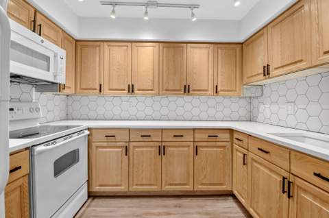 3589 S Ocean Boulevard #909, South Palm Beach FL - photo 15 of 52