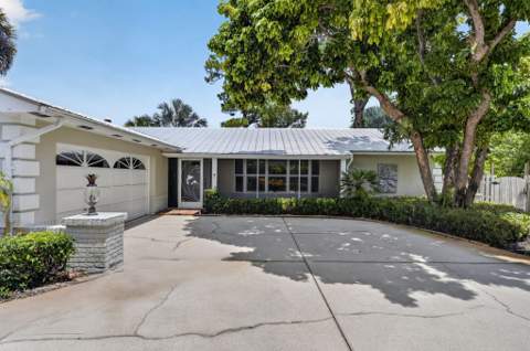8797 SE Sharon Street, Hobe Sound FL - photo 9 of 86
