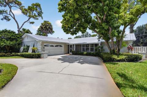 8797 SE Sharon Street, Hobe Sound FL - photo 10 of 86