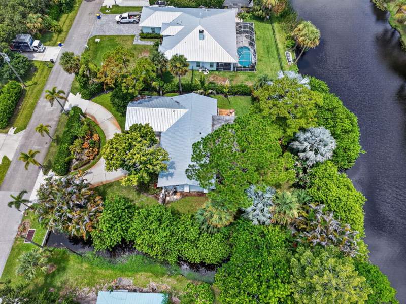 2 bedroom Single Family Residence at 8797 SE Sharon Street, Papaya Village, Hobe Sound — photo 4
