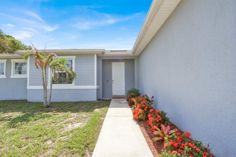4 bedroom Single Family Residence at 3673 SW Bonwold Street, Port St Lucie Section 19, Port St. Lucie — photo 3