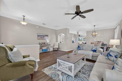 872 NW Sarria Court, Port St. Lucie FL - photo 6 of 37