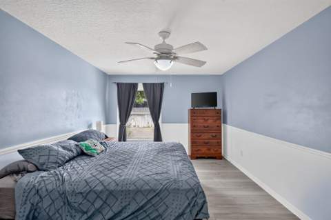 8295 Sandpine Circle, Port St. Lucie FL - photo 23 of 47