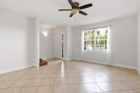 116 Ocean Cay Way, Hypoluxo FL - photo 8 of 45