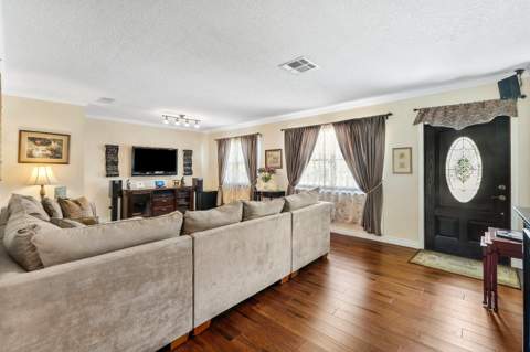 141 Date Palm Drive, Lake Park FL - photo 6 of 35