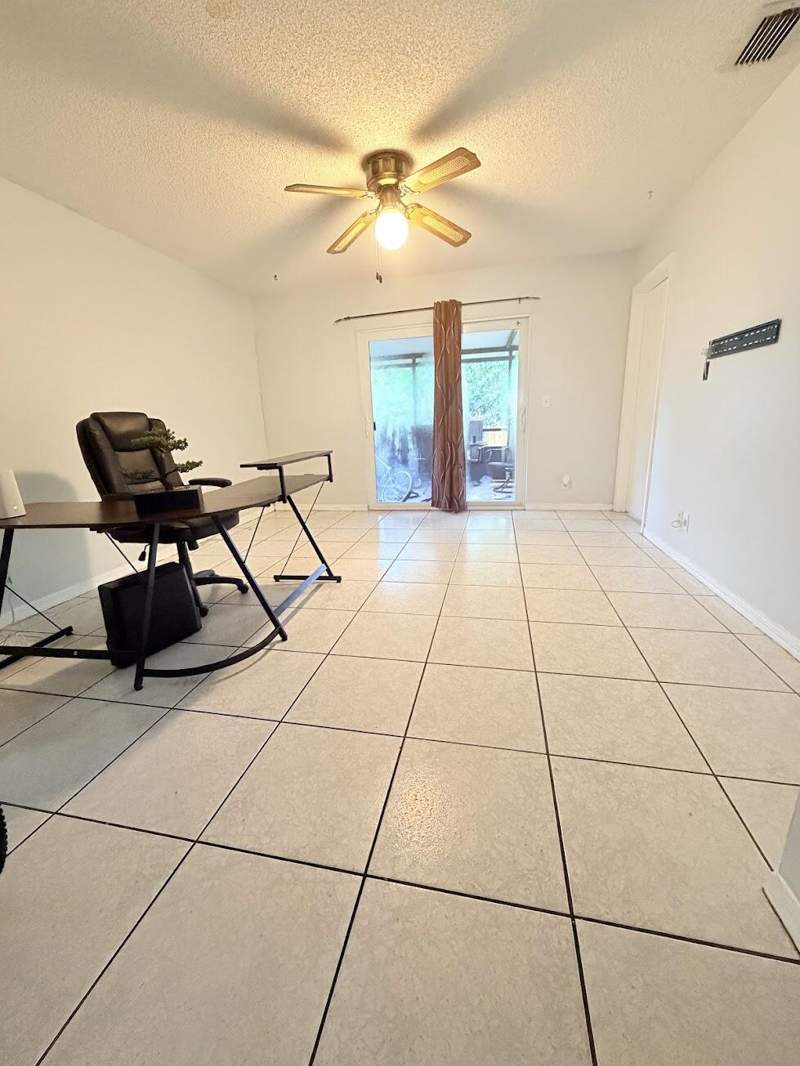 3 bedroom Single Family Residence at 5813 Wild Lupine Court, Victoria Woods 1, West Palm Beach — photo 3