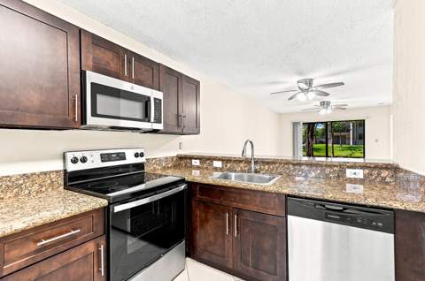 9938 Nob Hill Lane #9938, Sunrise FL - photo 7 of 49