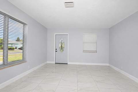 807 Handy Ave Avenue, West Palm Beach FL - photo 7 of 26