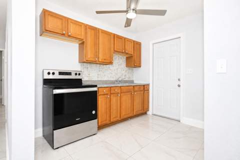 807 Handy Ave Avenue, West Palm Beach FL - photo 13 of 26