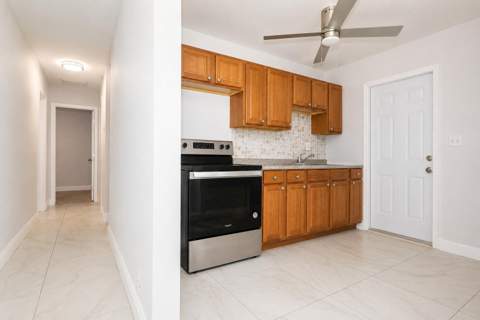 807 Handy Ave Avenue, West Palm Beach FL - photo 14 of 26
