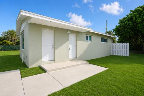 807 Handy Ave Avenue, West Palm Beach FL - photo 24 of 26