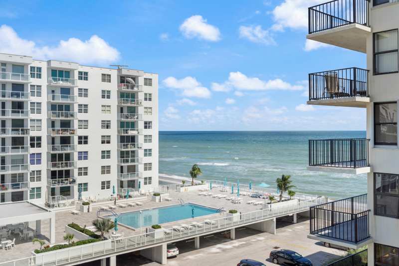 2 bedroom Condominium at 3456 S Ocean Boulevard #5050, Claridges I Condo, Palm Beach — photo 1