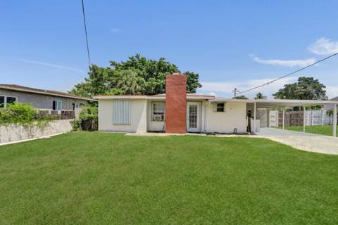 2442 Funston Street, Hollywood FL - photo 13 of 15