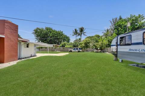 2442 Funston Street, Hollywood FL - photo 14 of 15