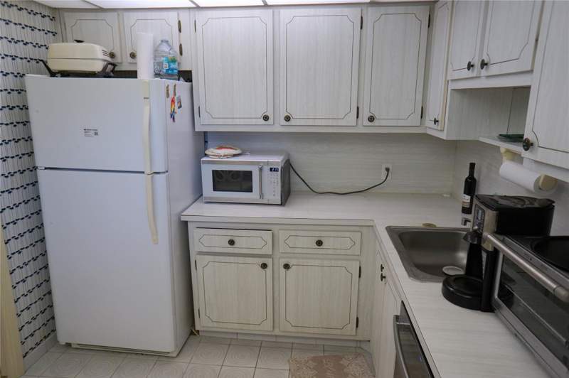 3 bedroom Condominium at 2600 S Course Drive #410, No 15 Palm-Aire Country Club, Pompano Beach — photo 4