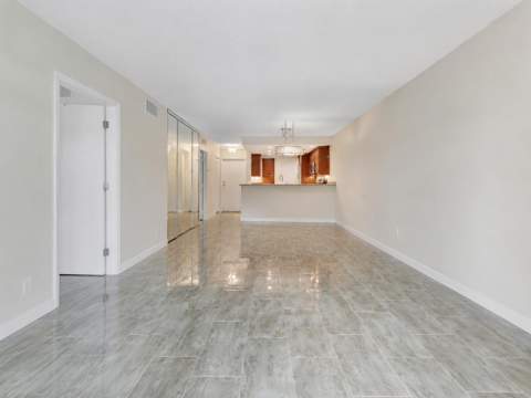 1500 S Ocean Boulevard #207, Lauderdale-By-The-Sea FL - photo 11 of 53