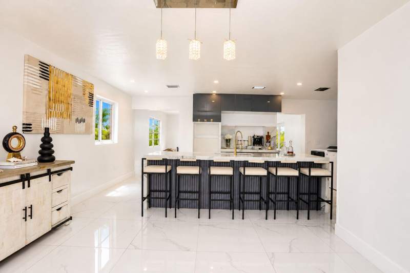 3 bedroom Single Family Residence at 511 N 69th Way, Boulevard Heights Sec 3, Hollywood — photo 4