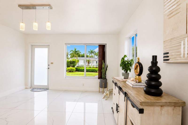3 bedroom Single Family Residence at 511 N 69th Way, Boulevard Heights Sec 3, Hollywood — photo 2