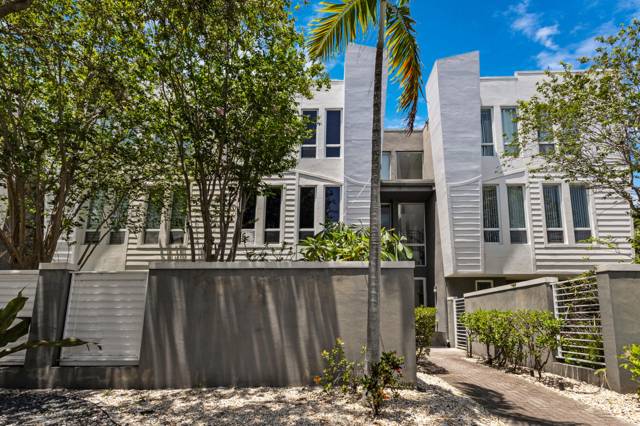711 SE 16th Court