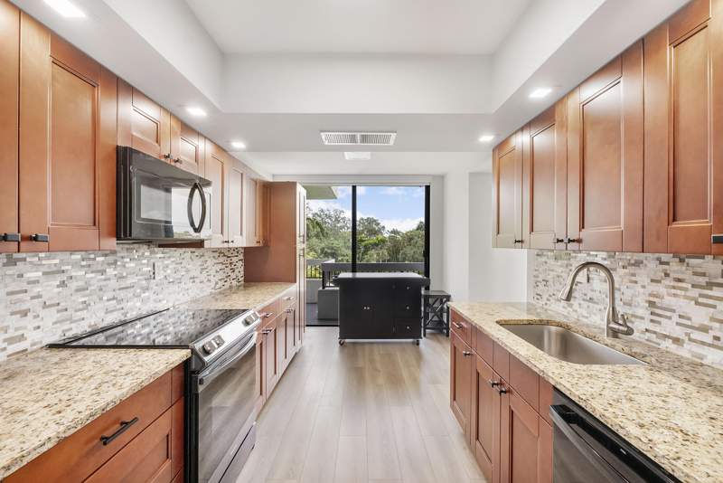 2 bedroom Condominium at 23200 Camino Del Mar #302, La Residence Condo, Boca Raton — photo 3