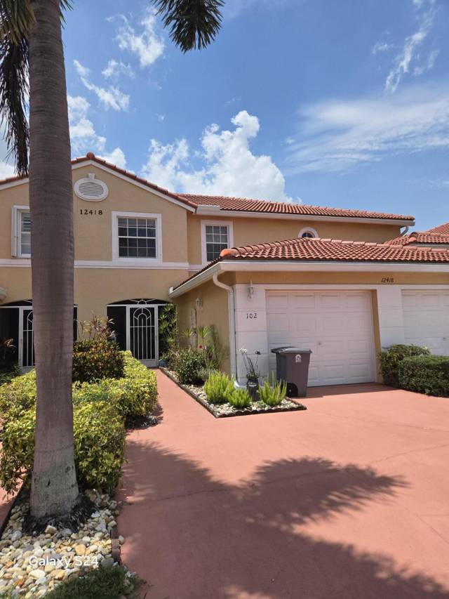 12418 Crystal Pointe Drive #202