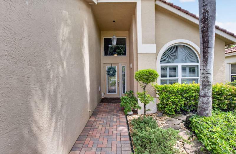 4 bedroom Single Family Residence at 7591 Brunson Circle, Lake Charleston Tr L 1, Lake Worth — photo 5