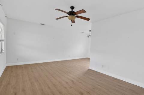 426 NE 7th Avenue #2B, Delray Beach FL - photo 8 of 39