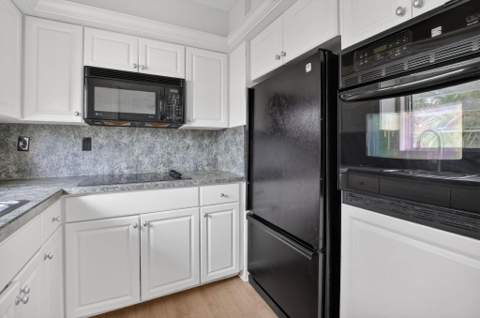 426 NE 7th Avenue #2B, Delray Beach FL - photo 19 of 39