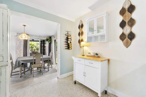 2933 NE 1st Avenue, Wilton Manors FL - photo 9 of 25