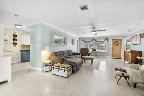 2933 NE 1st Avenue, Wilton Manors FL - photo 7 of 25
