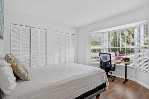 1103 SW Swan Lake Circle #102, FL - photo 11 of 20
