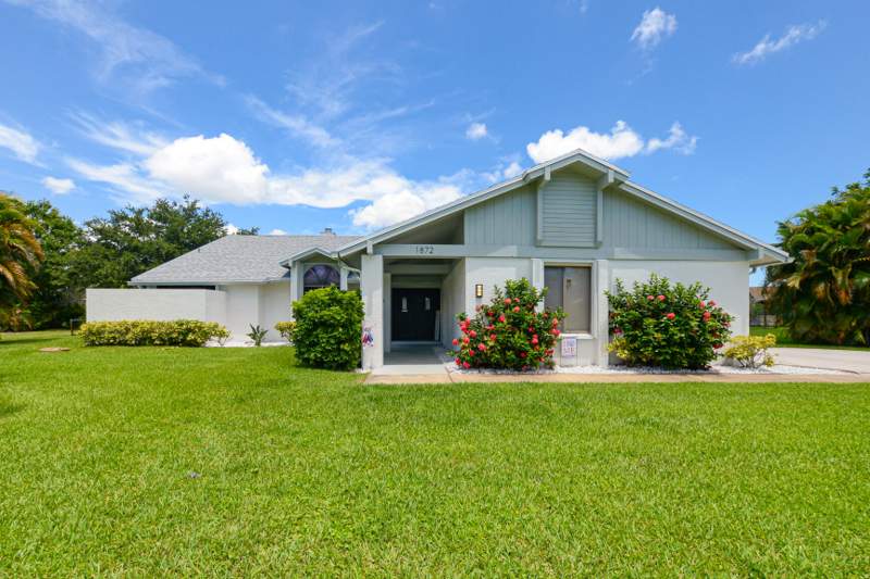 3 bedroom Single Family Residence at 1872 SE ELROSE Street, SOUTH PORT ST LUCIE UNIT 8, Port St. Lucie — photo 1