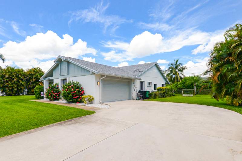 3 bedroom Single Family Residence at 1872 SE ELROSE Street, SOUTH PORT ST LUCIE UNIT 8, Port St. Lucie — photo 2