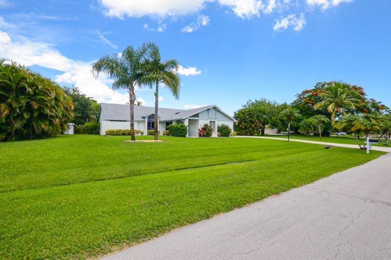 3 bedroom Single Family Residence at 1872 SE ELROSE Street, SOUTH PORT ST LUCIE UNIT 8, Port St. Lucie — photo 5