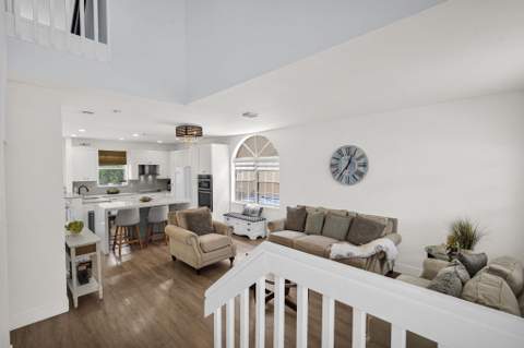 527 NW 87th Lane, Coral Springs FL - photo 14 of 49