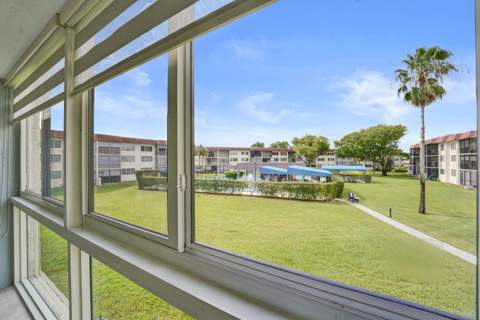 9410 N Hollybrook Lake Drive #201, Pembroke Pines FL - photo 24 of 43