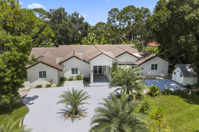 6 bedroom Single Family Residence at 6344 NW 74th Terrace, Pine Tree Estates, Parkland — photo 2